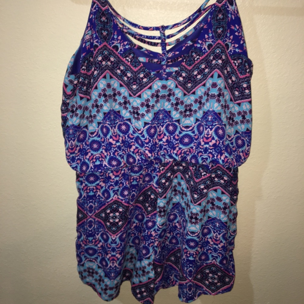 Patterned Romper - image 3